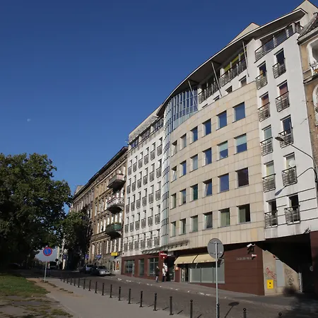 Platinum Lejlighedshotel 4*