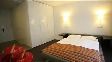 Platinum Aparthotel 3*