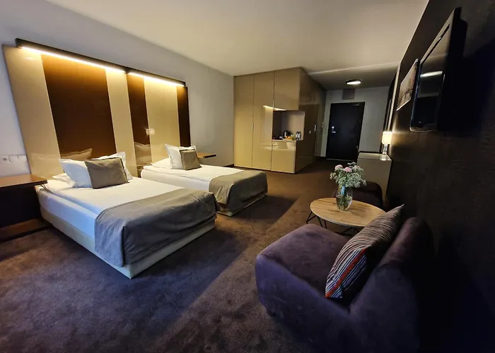 Platinum 4* Poznan