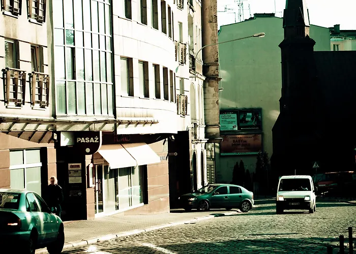 Platinum מלון דירות 4*